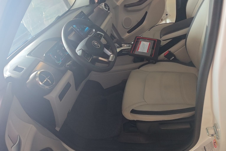 BYD Yuan Pro 2022 car image #15