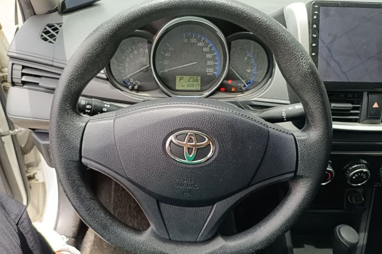 Toyota Vios 2016 #11 Toyota Vios 2016 car image #11