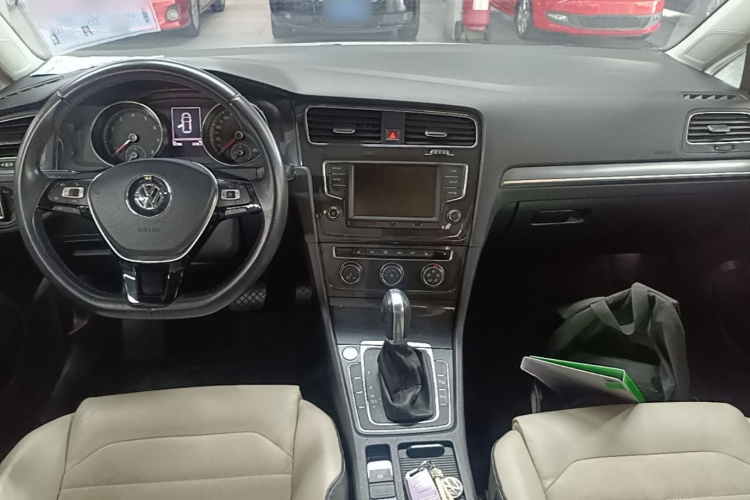 Volkswagen Golf 2017 #10 Volkswagen Golf 2017 car image #10