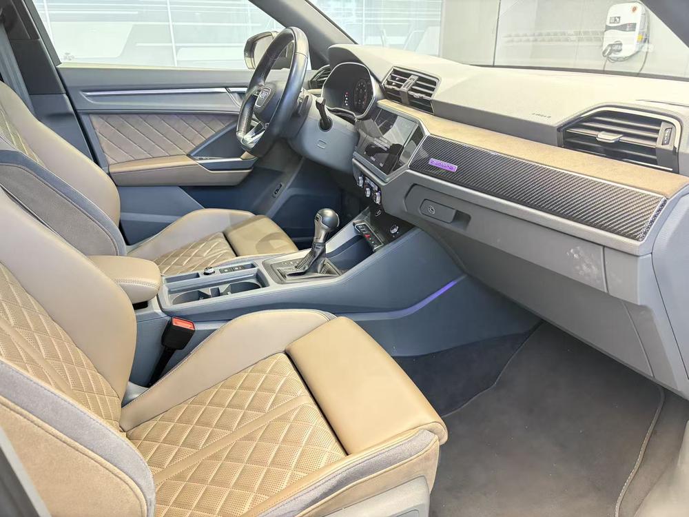 Audi Q3 2023 car image #6