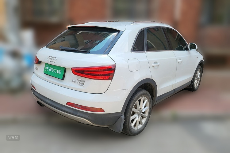 Audi Q3 2016 car image #7