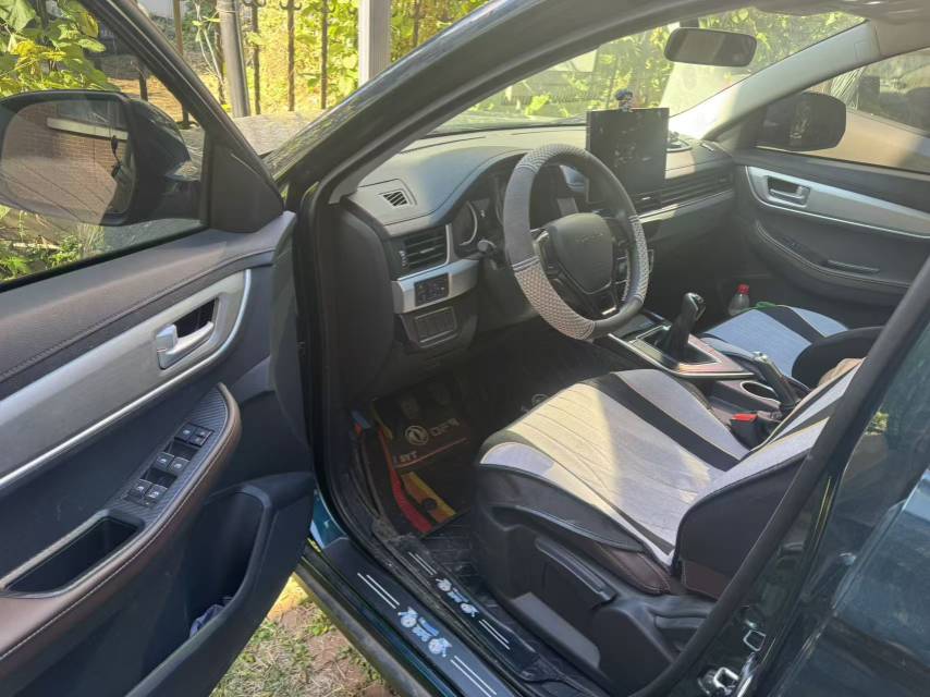 Forthing T5 2024 #2 Forthing T5 2024 imagem de carro #2