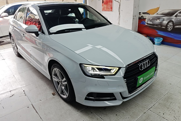 Audi A3 2018 car image #4