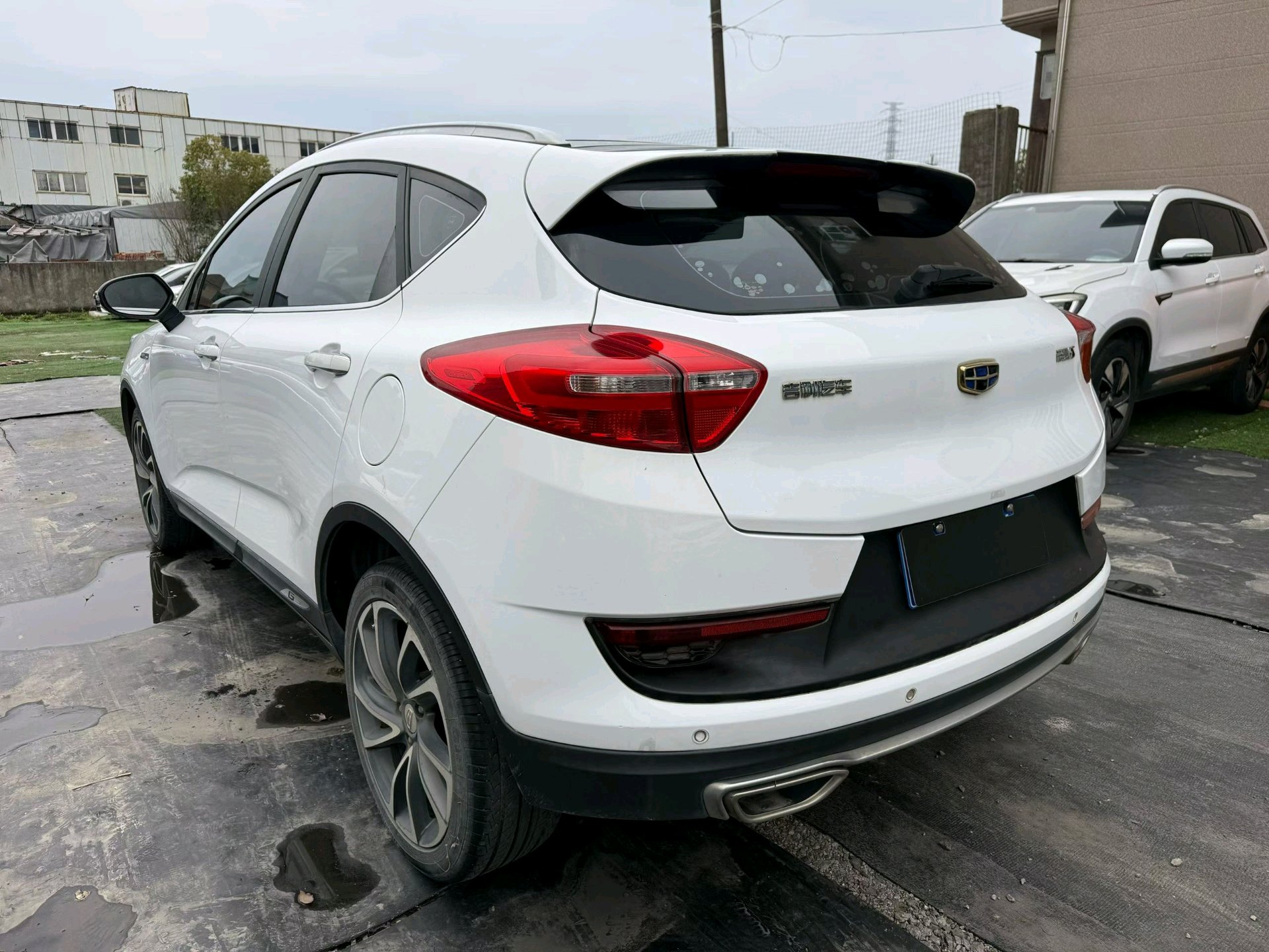 GEELY Emgrand GS 2018 car image #7