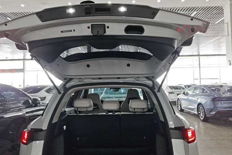 BYD YuanUP 2025 car image #19