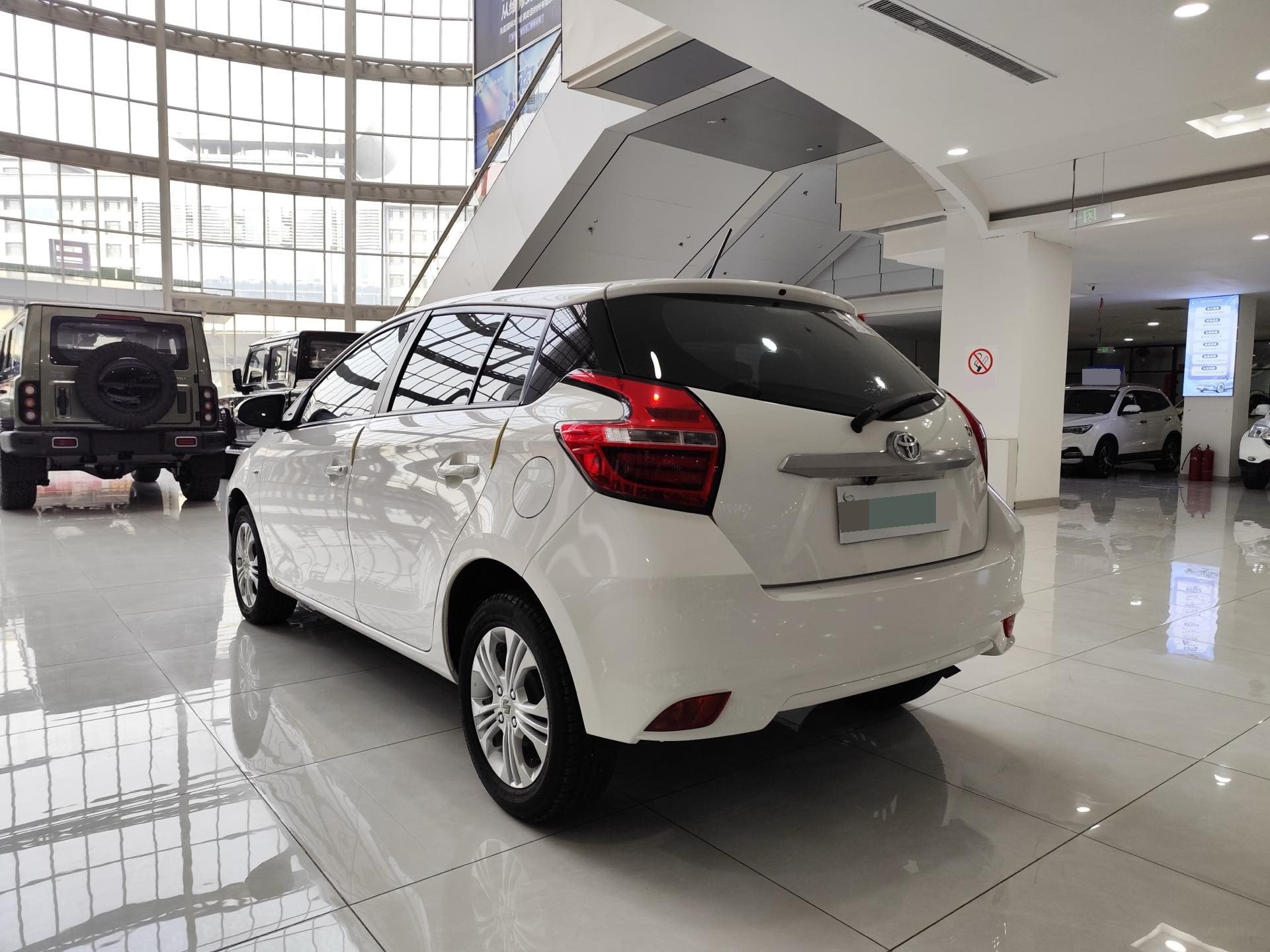 Toyota Vios FS 2017 immagine di auto #5