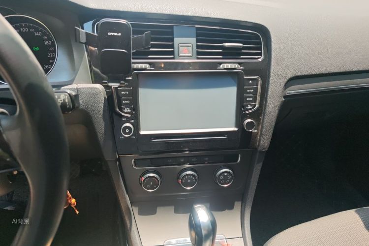 Volkswagen Golf 2015 car image #15