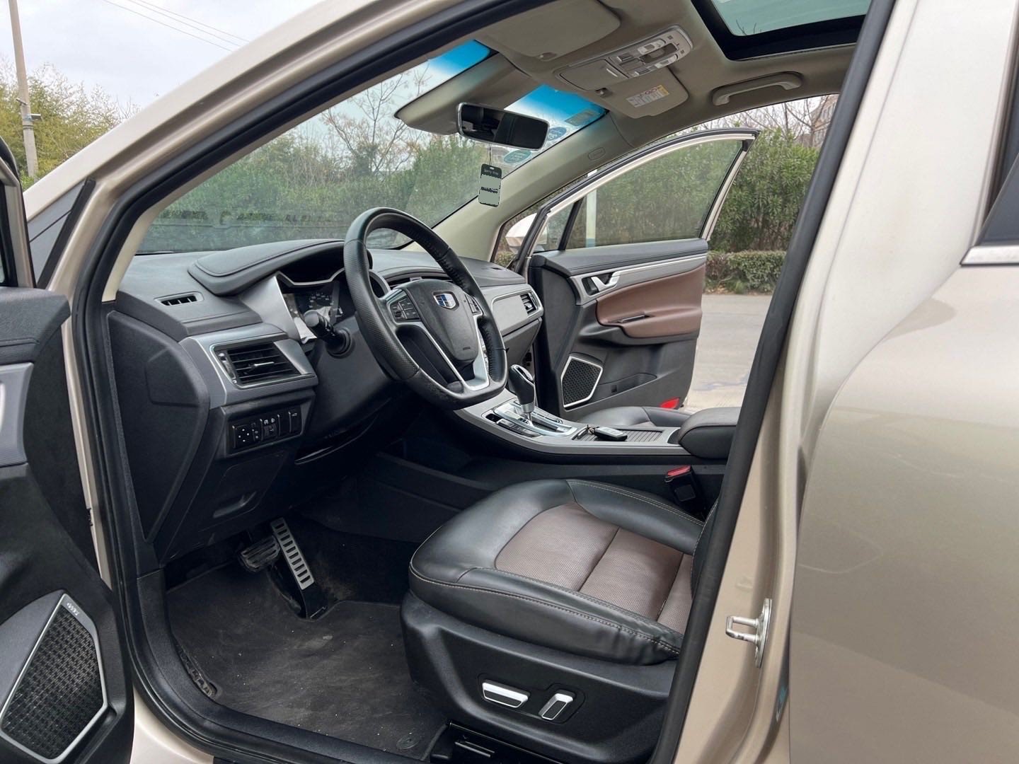 GEELY Emgrand GS 2019 صورة سيارة #7