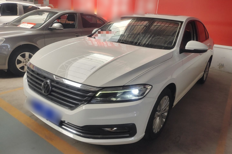 Volkswagen Lavida 2018 car image #2
