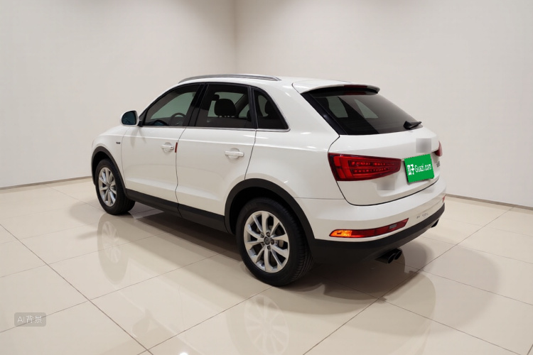 Audi Q3 2018 immagine di auto #5