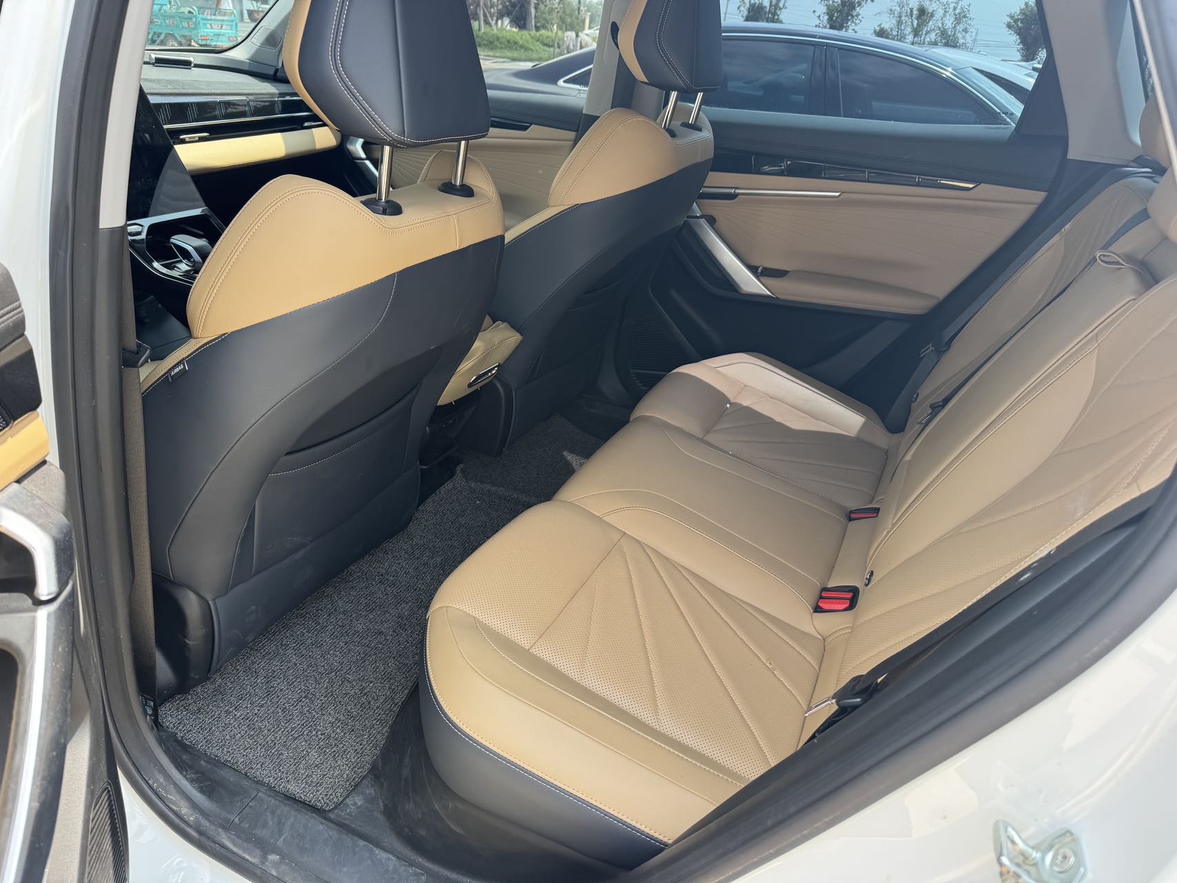 GEELY Boyue L 2023 #3 GEELY Boyue L 2023 изображение автомобиля #3