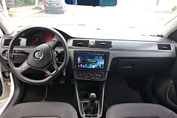 Volkswagen Santana 2020 car image #12