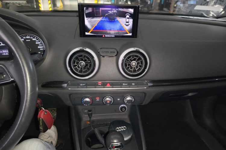 Audi A3 2018 car image #15