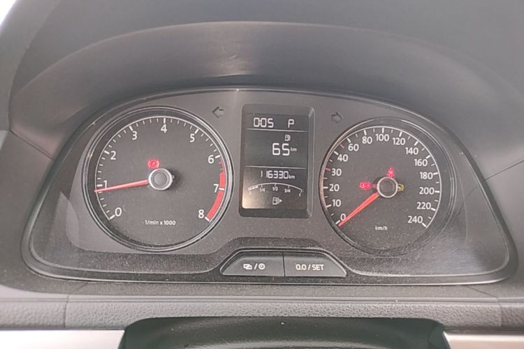 Volkswagen Lavida 2017 car image #13