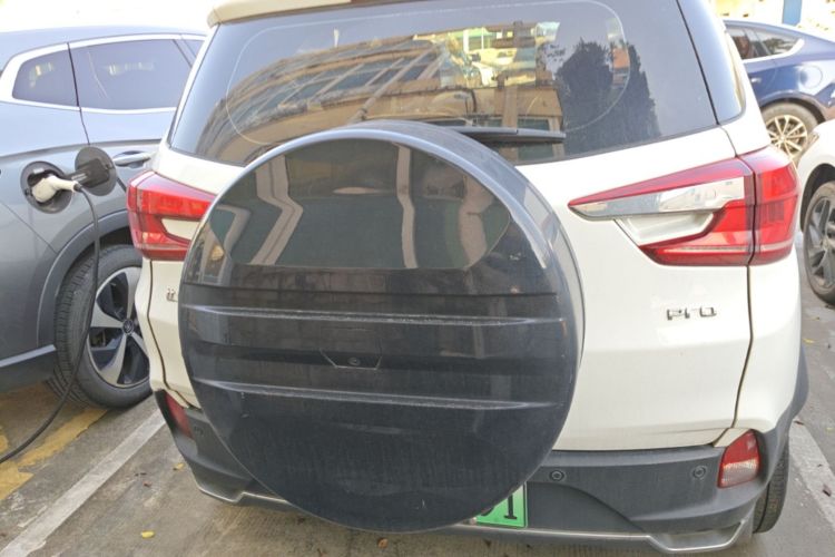 BYD Yuan Pro 2021 car image #6