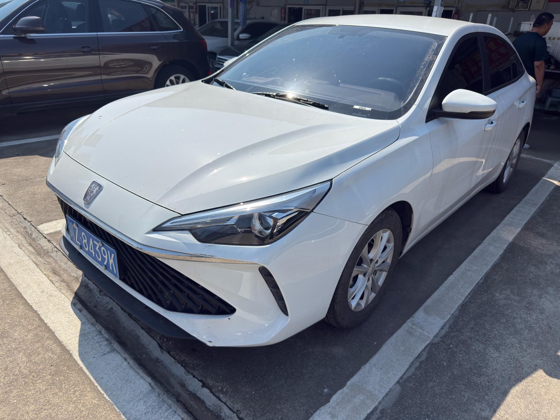 Roewe i5 2024 Roewe i5 2024 car image