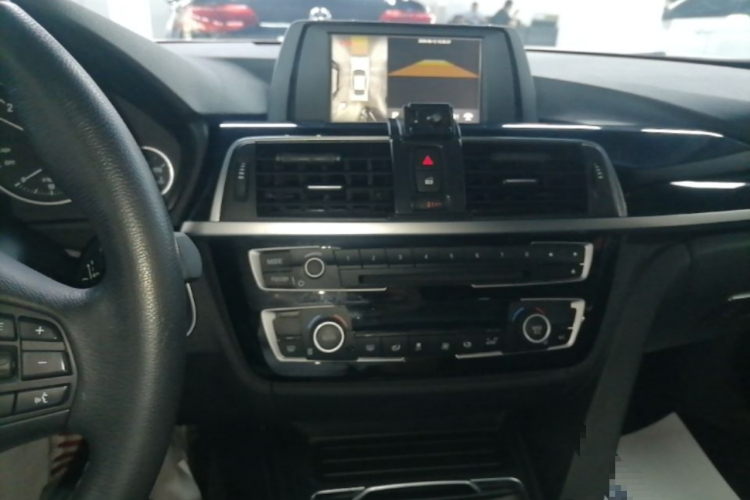 BMW 3 Series 2017 #13 BMW 3 Series 2017 car image #13