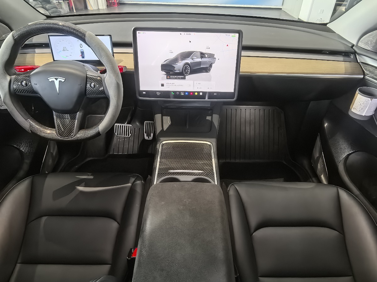 Tesla Model Y 2023 car image #5
