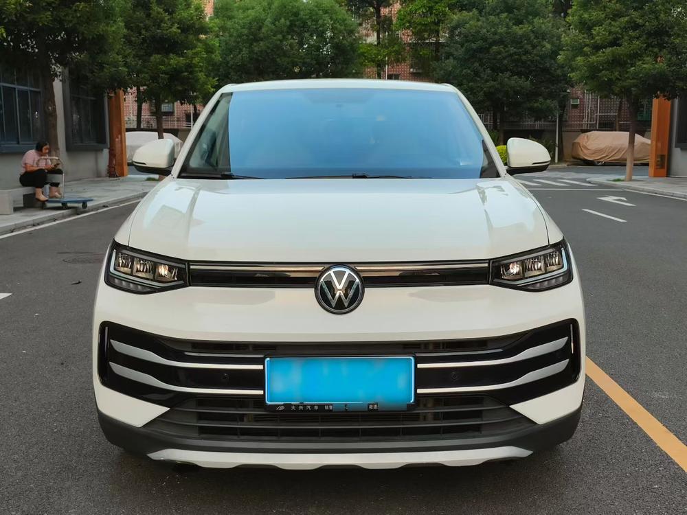 Volkswagen Tharu 2024 immagine di auto #2