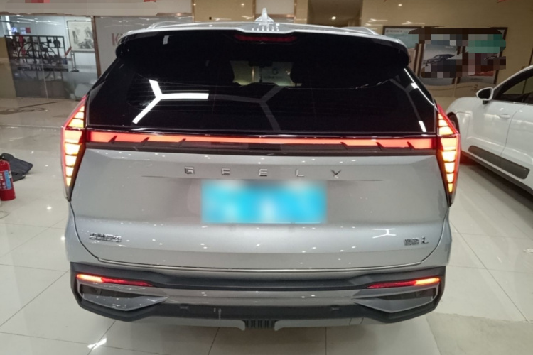 GEELY Boyue L 2024 car image #6