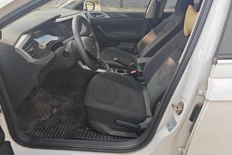 Volkswagen Polo 2021 car image #15