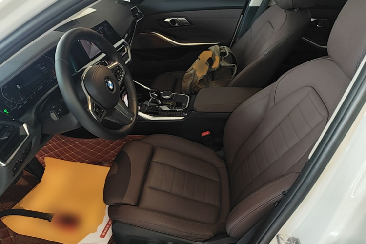 BMW 3 Series 2020 car image #15