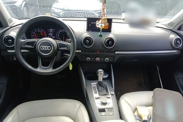 Audi A3 2017 car image #11