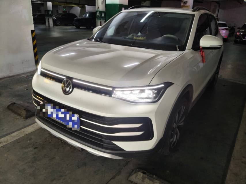 Volkswagen Tharu 2025 car image 