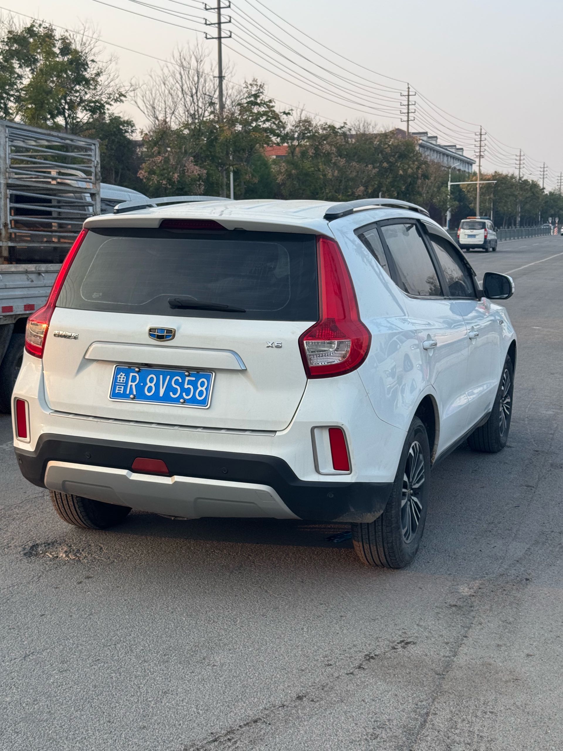 GEELY Vision X6 2016 #5 GEELY Vision X6 2016 car image #5