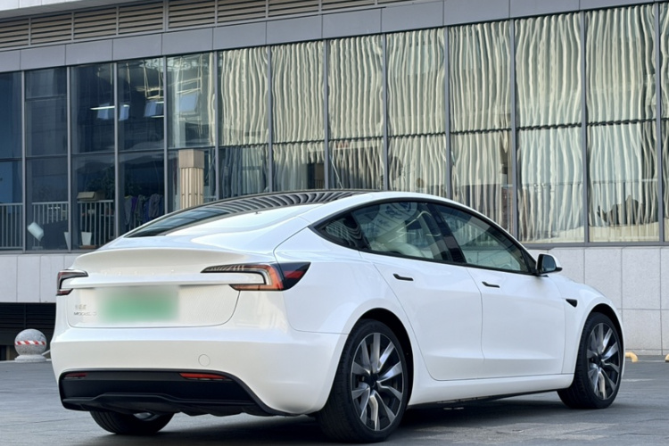 Tesla Model 3 2023 #9 Tesla Model 3 2023 car image #9