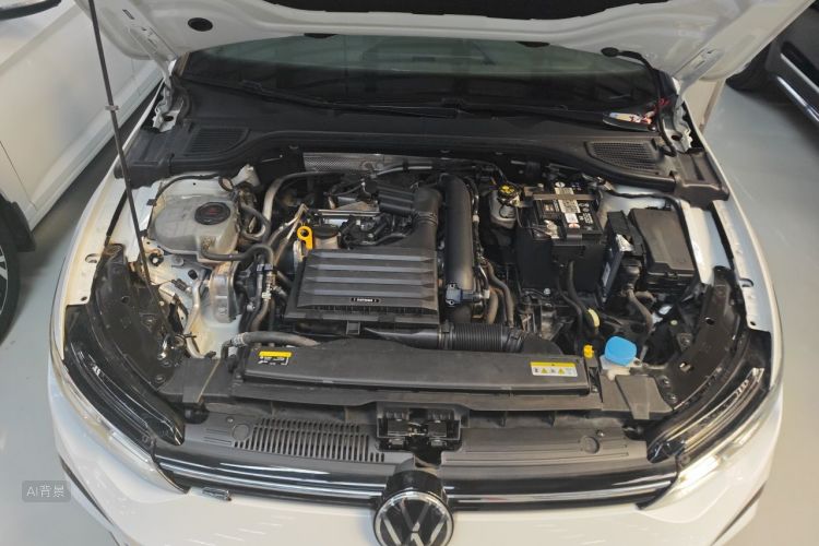 Volkswagen Golf 2022 car image #22