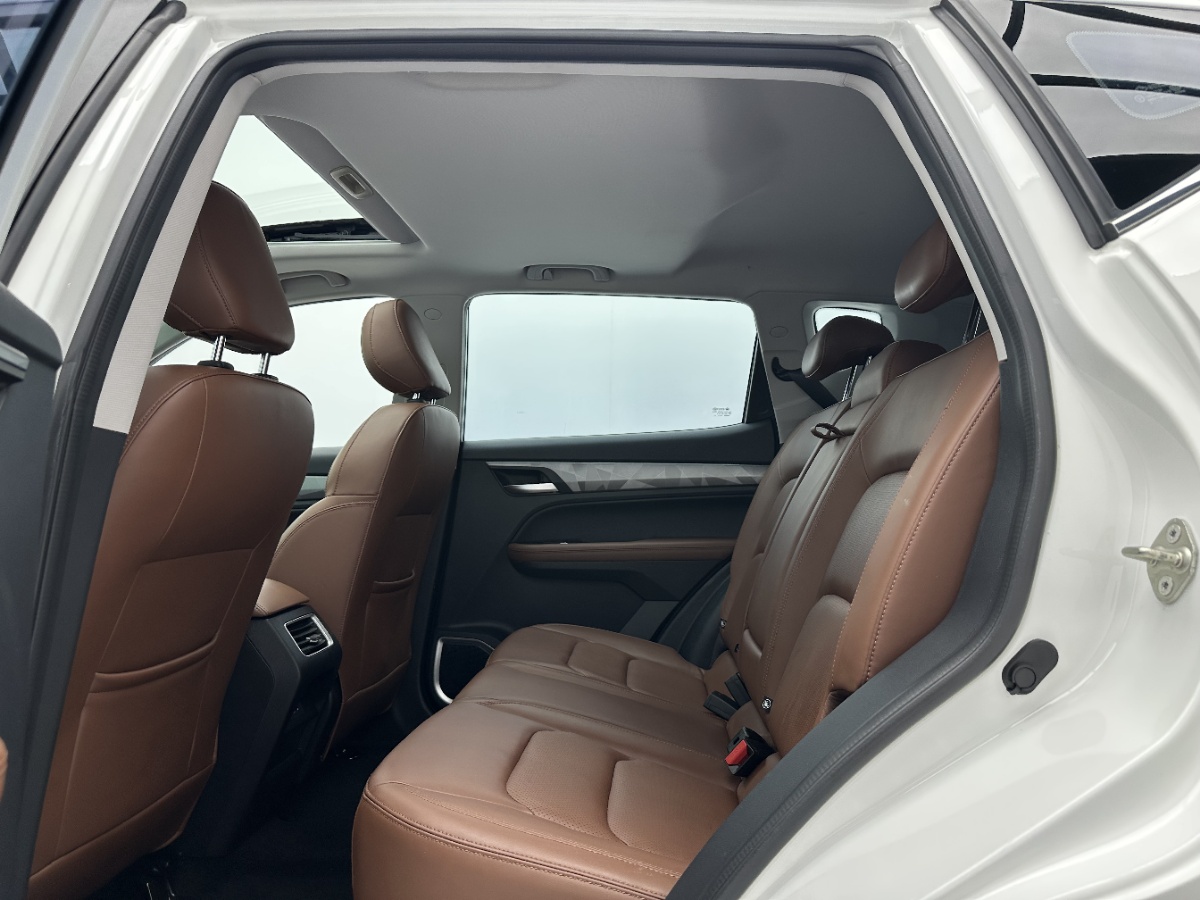 GEELY Vision X6 2023 car image #6