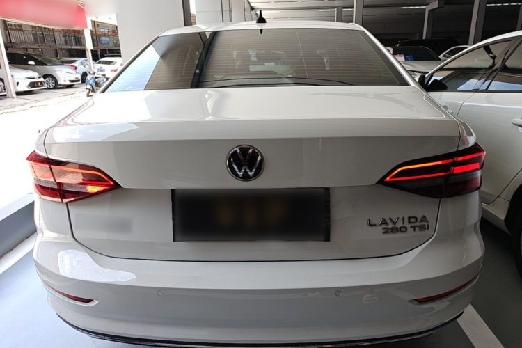 Volkswagen Lavida 2021 car image #6