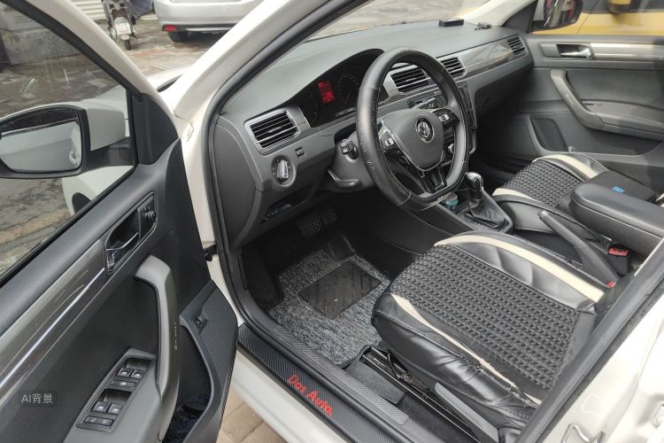 Volkswagen Santana 2019 car image #18