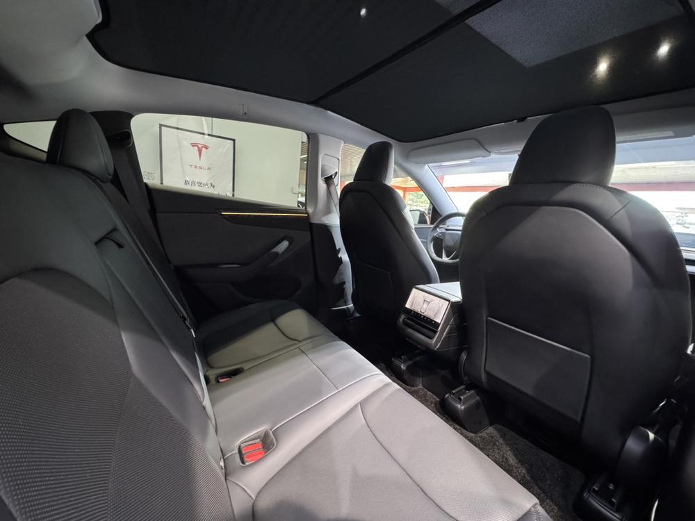 Tesla Model Y 2025 #15 Tesla Model Y 2025 car image #15