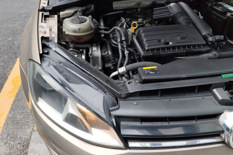 Volkswagen Golf 2015 car image #28