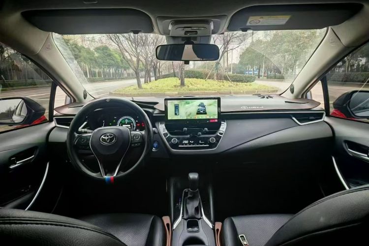 Toyota Corolla 2024 car image #13