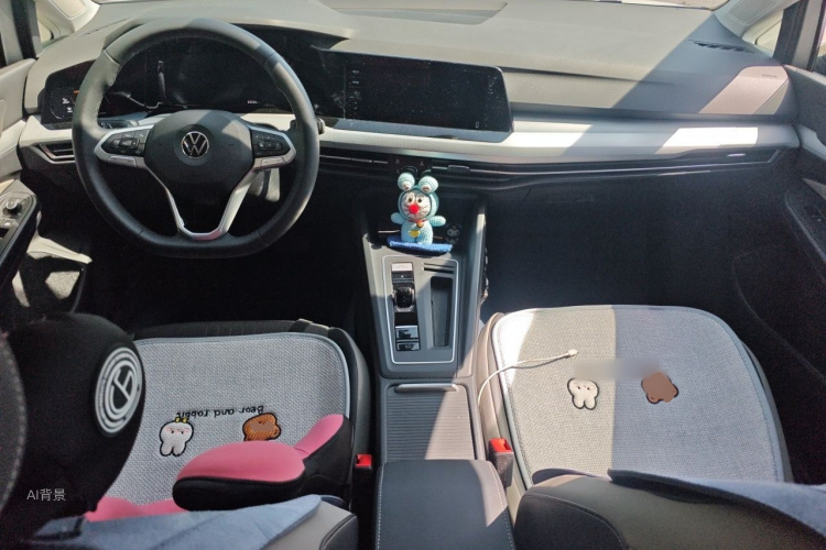 Volkswagen Golf 2023 imagem de carro #11