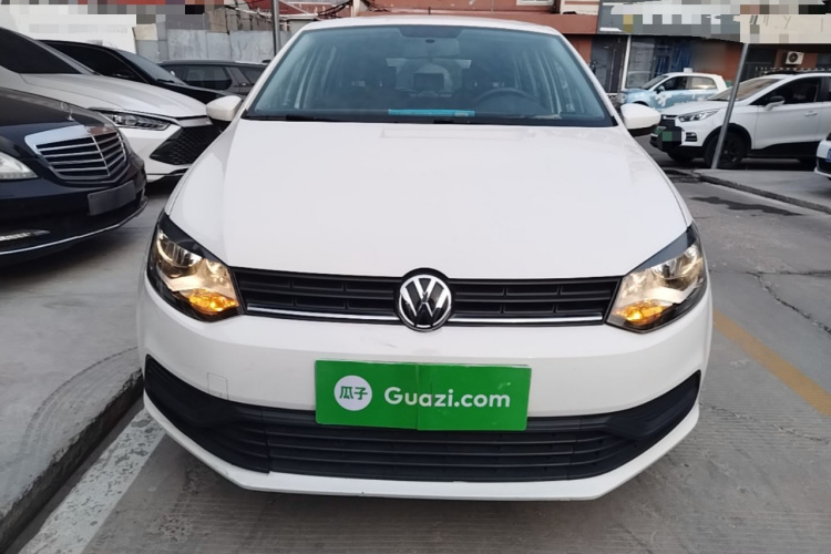 Volkswagen Polo 2018 car image #3