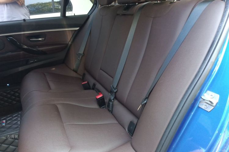 BMW 3 Series 2019 #19 BMW 3 Series 2019 car image #19