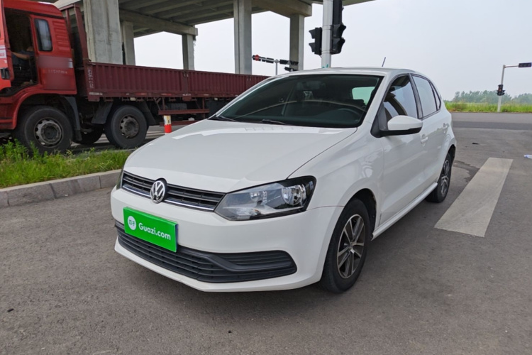 Volkswagen Polo 2015 #2 Volkswagen Polo 2015 car image #2