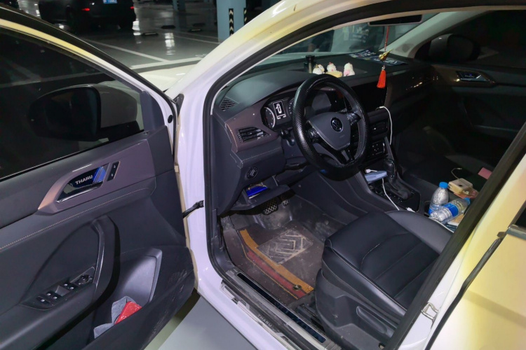 Volkswagen Tharu 2021 car image #9