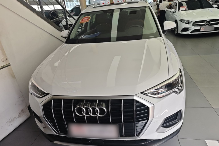 Audi Q3 2019 #3 Audi Q3 2019 car image #3