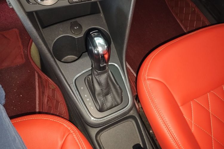 Volkswagen Polo 2017 car image #14