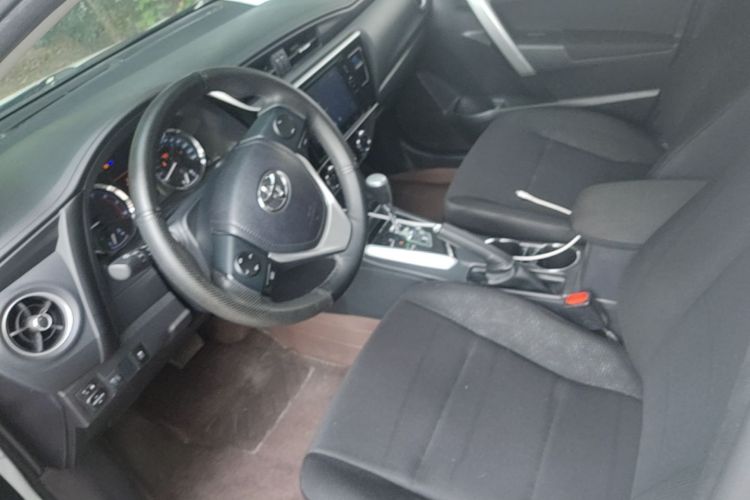 Toyota Corolla 2017 car image #18