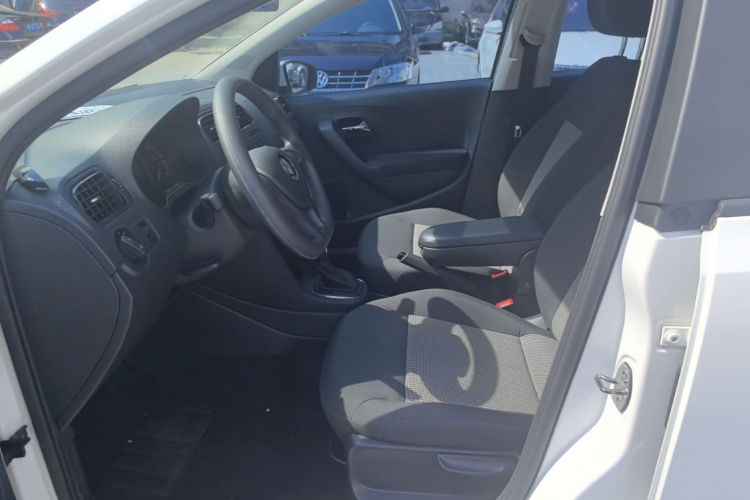 Volkswagen Polo 2018 #15 Volkswagen Polo 2018 car image #15