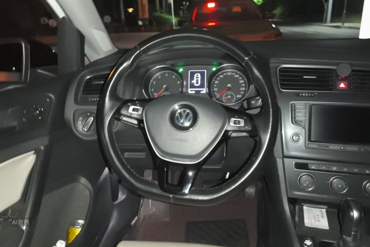 Volkswagen Golf 2017 car image #12