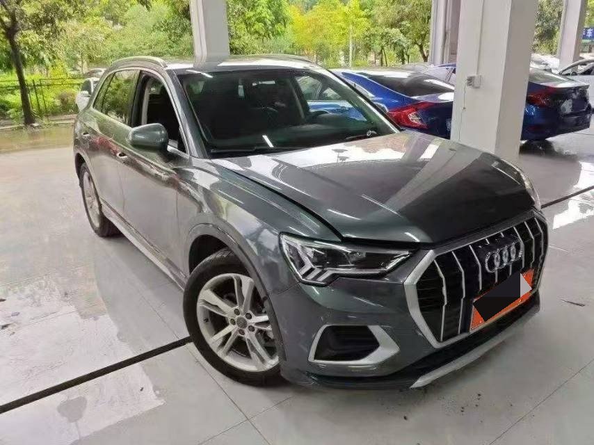 Audi Q3 2020 car image #2