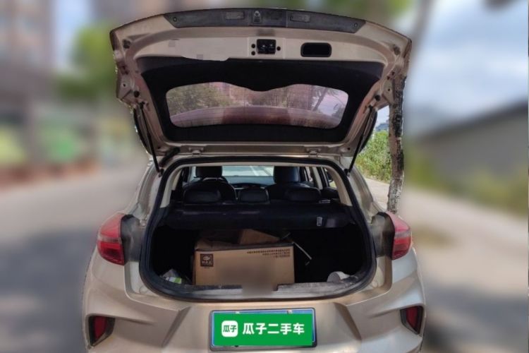 GEELY Emgrand GS 2019 car image #6