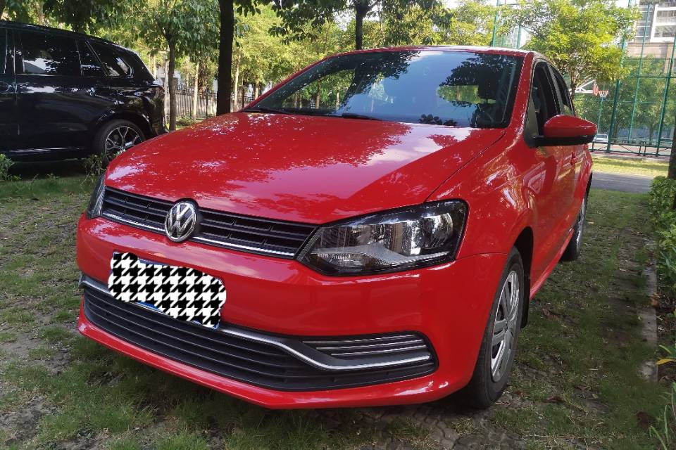 Volkswagen Polo 2015 Volkswagen Polo 2015 car image